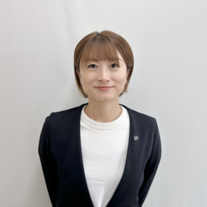 野村 麻衣 Mai Nomura